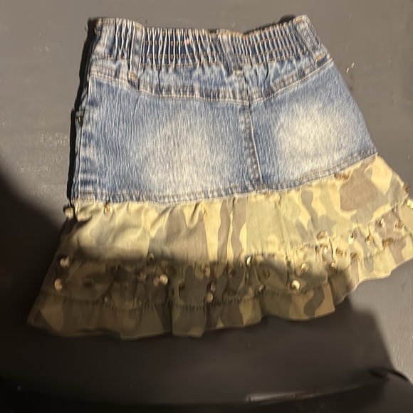 Toddler Denim and Camouflage Skirt with Sequins - Picture 4 of 6